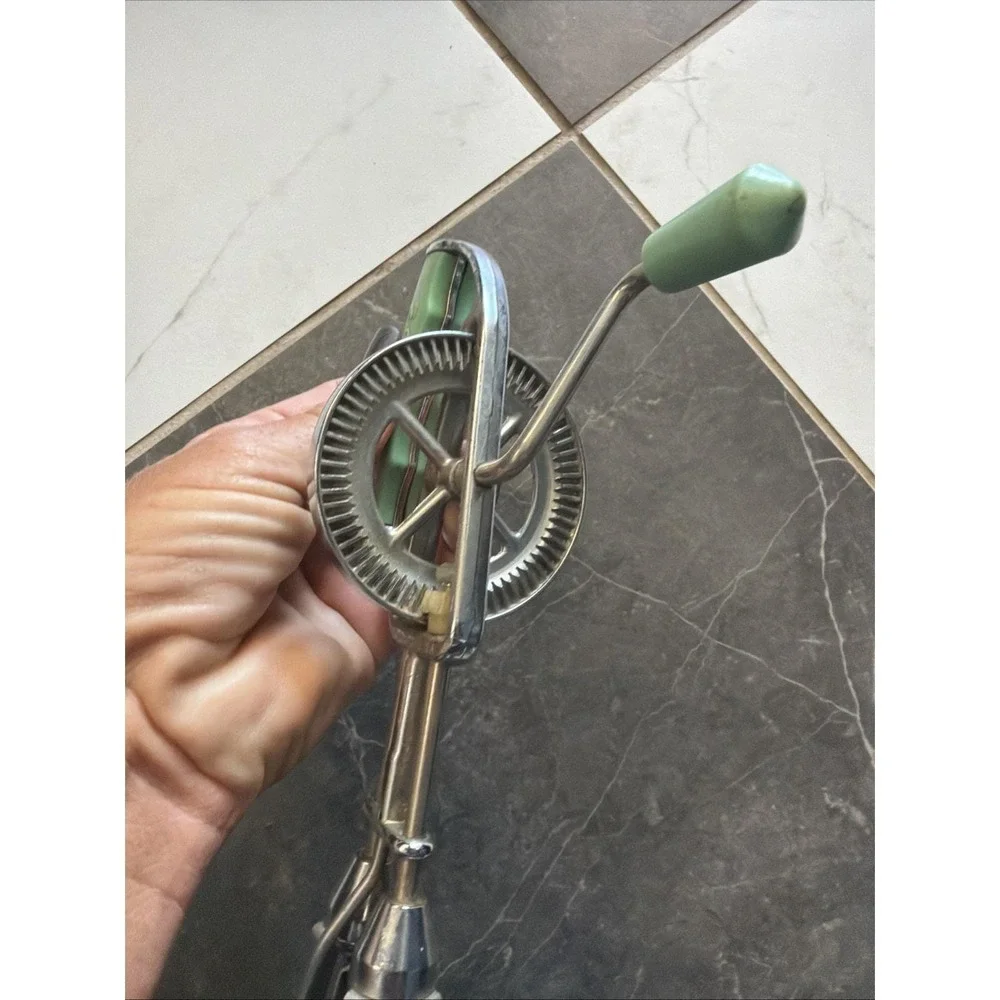 VTG Maynard Hand Mixer Egg Beater Teal Seafoam Green Handle Working Retro MCM